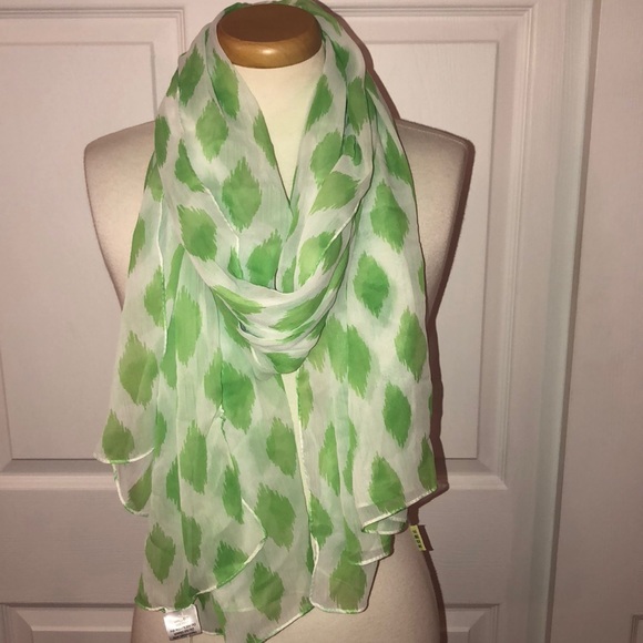 NWT white and lime green lightweight oblong scarf! - Picture 3 of 4